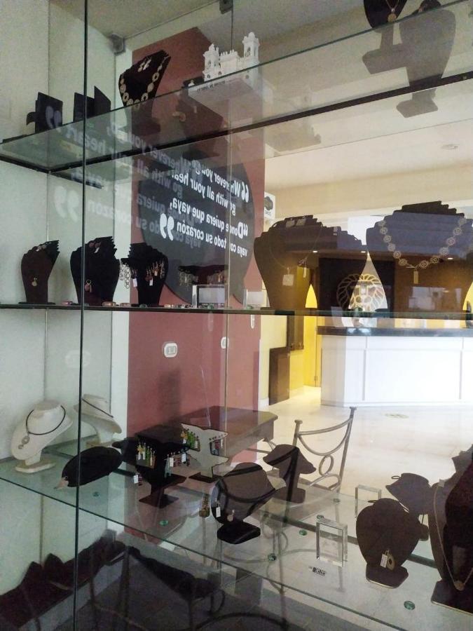 Leon De Oro Inn&Suites Lima Buitenkant foto