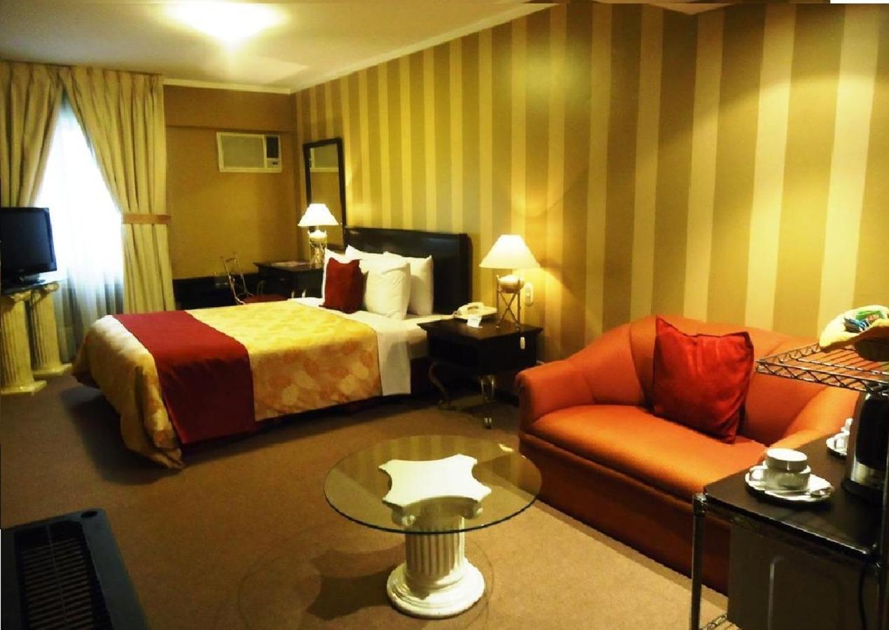 Leon De Oro Inn&Suites Lima Buitenkant foto